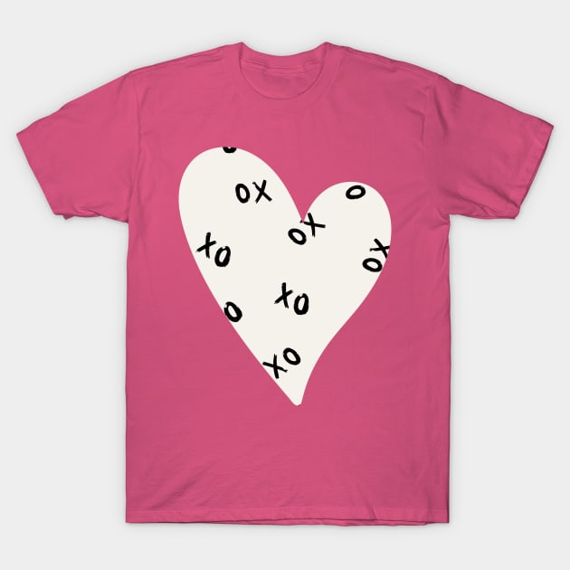 Hugs and kisses heart T-Shirt by chapter2